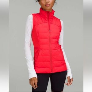 Lululemon Down For It All Vest in Carnation Red, Size 4 - NWT